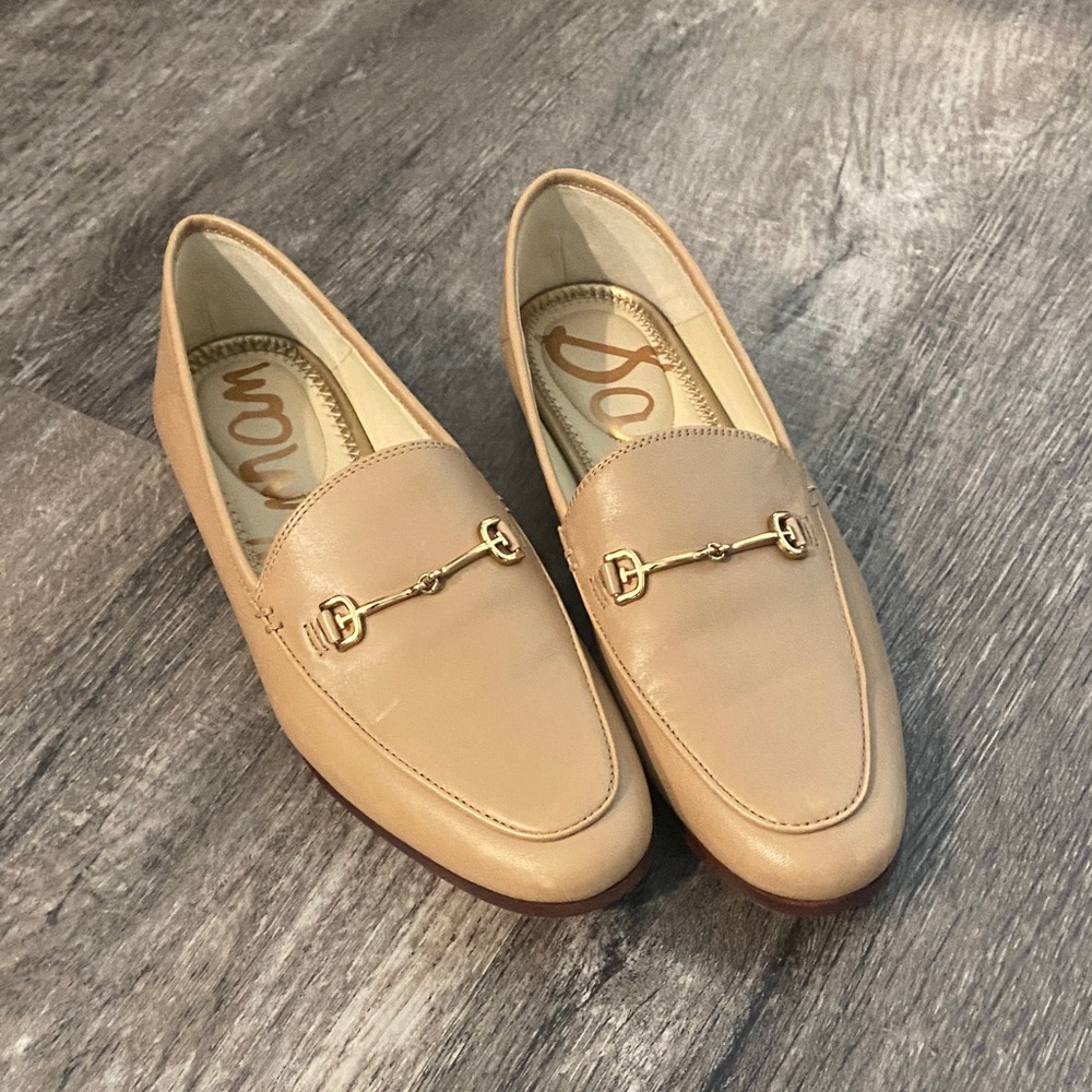 Sam Edelman Beige Leather Loafers with Gold Horsebit